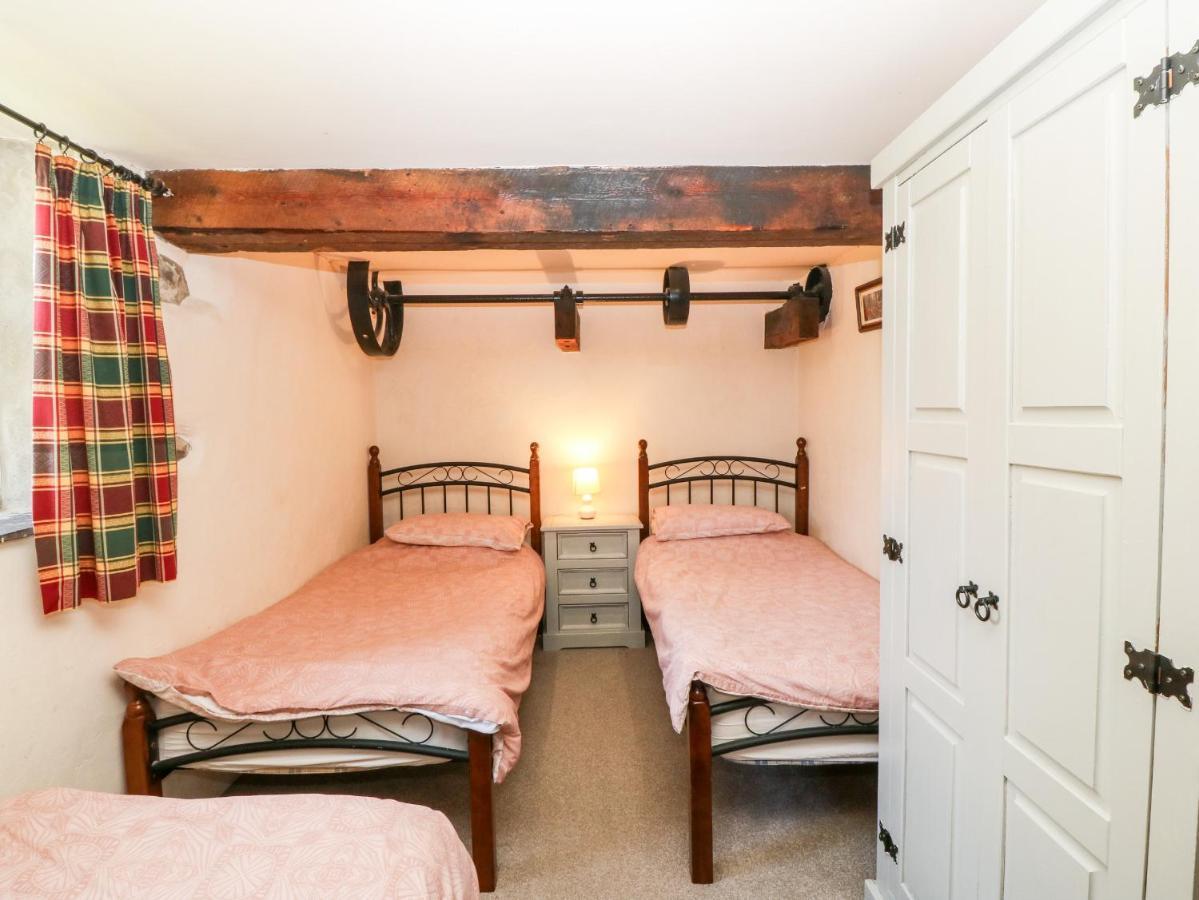 Bwthyn Y Dderwen Oak Cottage Llannor Eksteriør billede