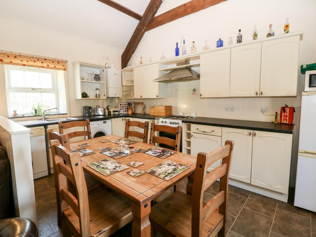 Bwthyn Y Dderwen Oak Cottage Llannor Eksteriør billede