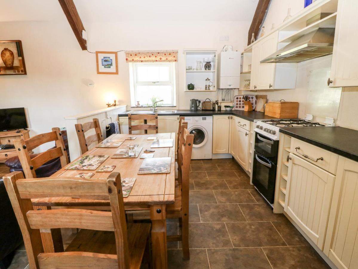 Bwthyn Y Dderwen Oak Cottage Llannor Eksteriør billede